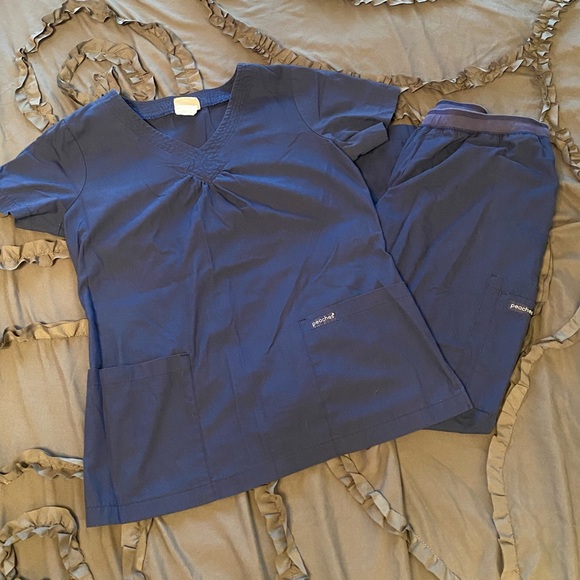 Navy Scrubs - Picture 2 of 5